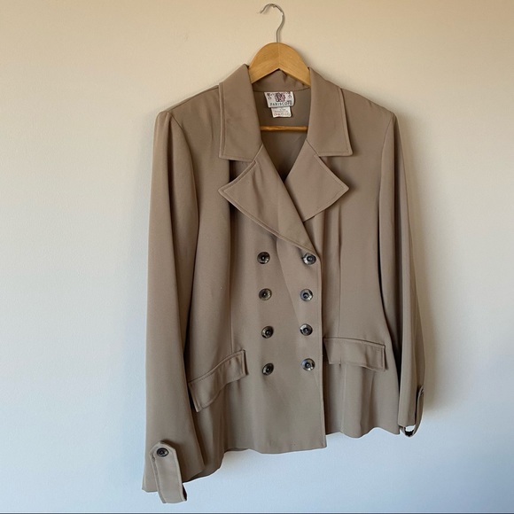 Vintage Olive Coloured Pant Suit - Picture 5 of 12